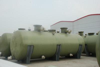 河北智凱 專業(yè)生產(chǎn)直銷高品質(zhì)立式玻璃鋼儲(chǔ)罐與消防水罐，歡迎來電換購